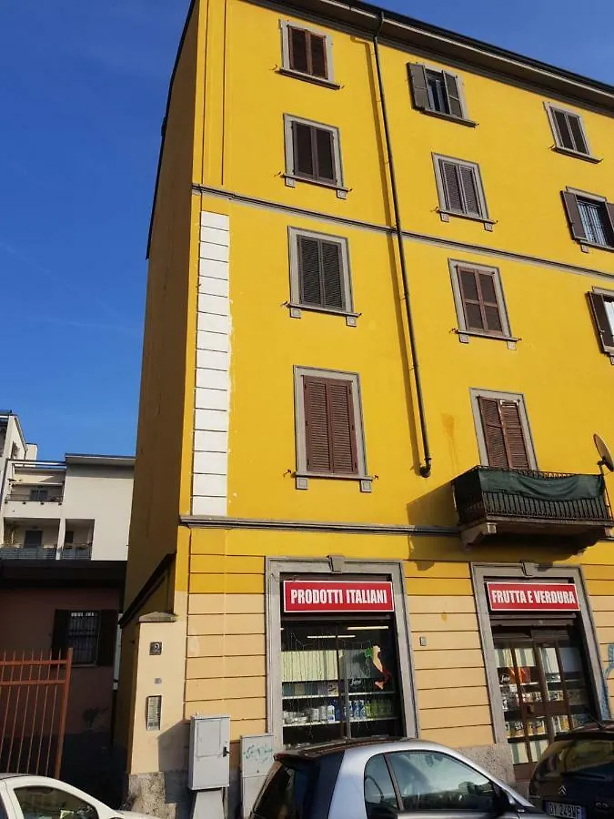Suite In Milano Certosa Station 0*, Milan